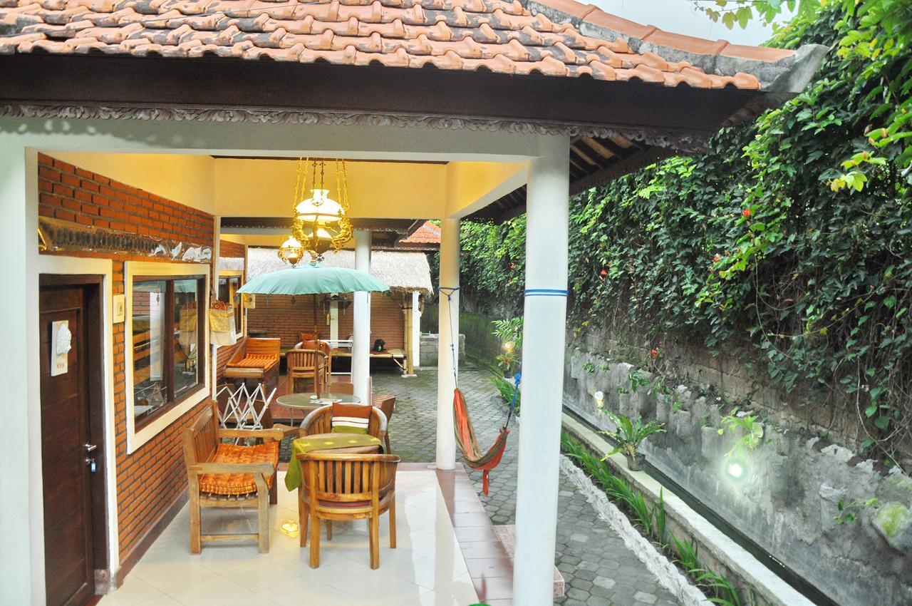 Soni Backpacker House Hostel Ubud  Exterior photo